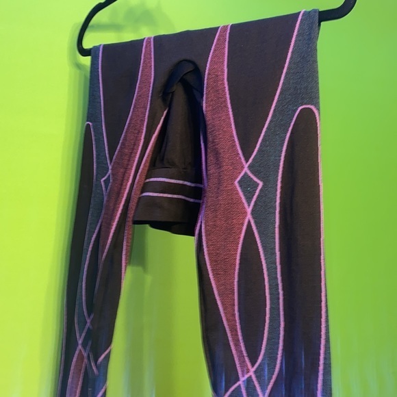 Canadian Tights design very unique show your pride Canada Leggings size small - Picture 5 of 8